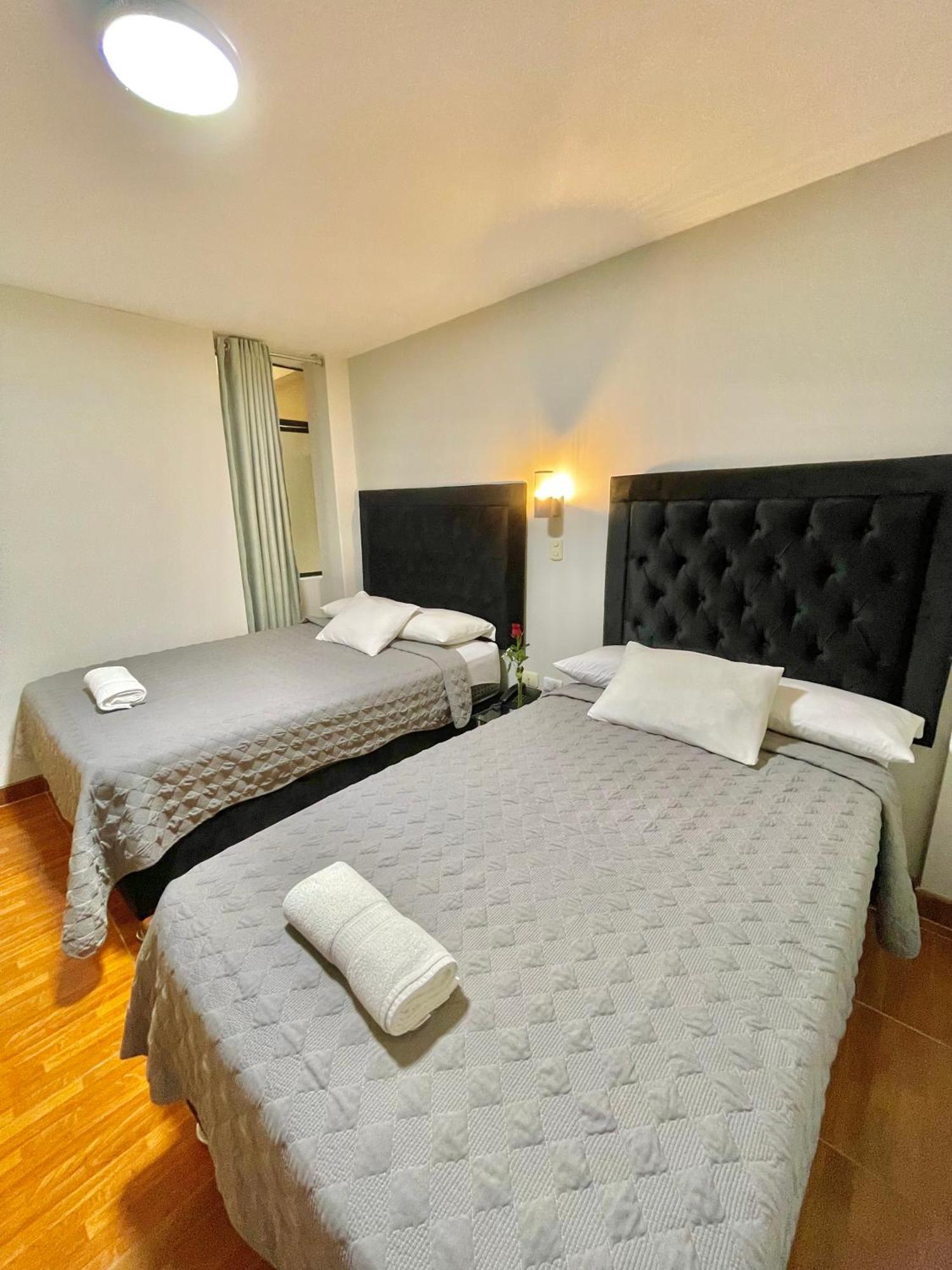 Jultom Inn Hotel & Suites Trujillo Esterno foto