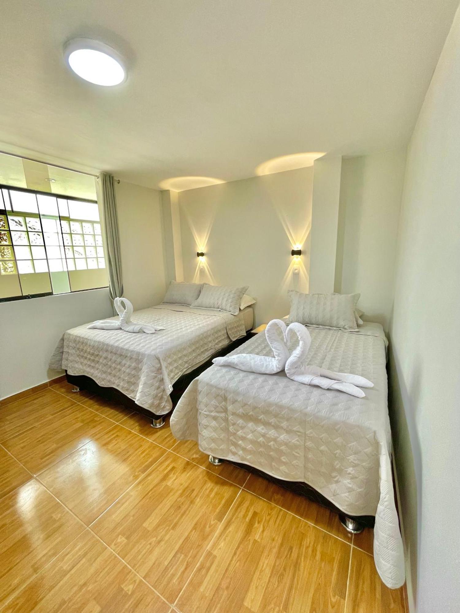 Jultom Inn Hotel & Suites Trujillo Esterno foto
