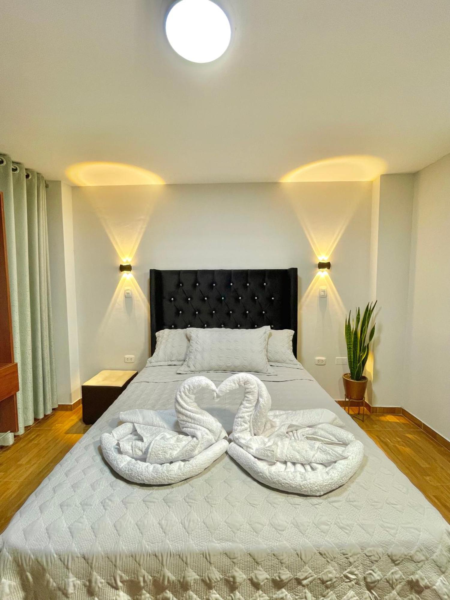 Jultom Inn Hotel & Suites Trujillo Esterno foto